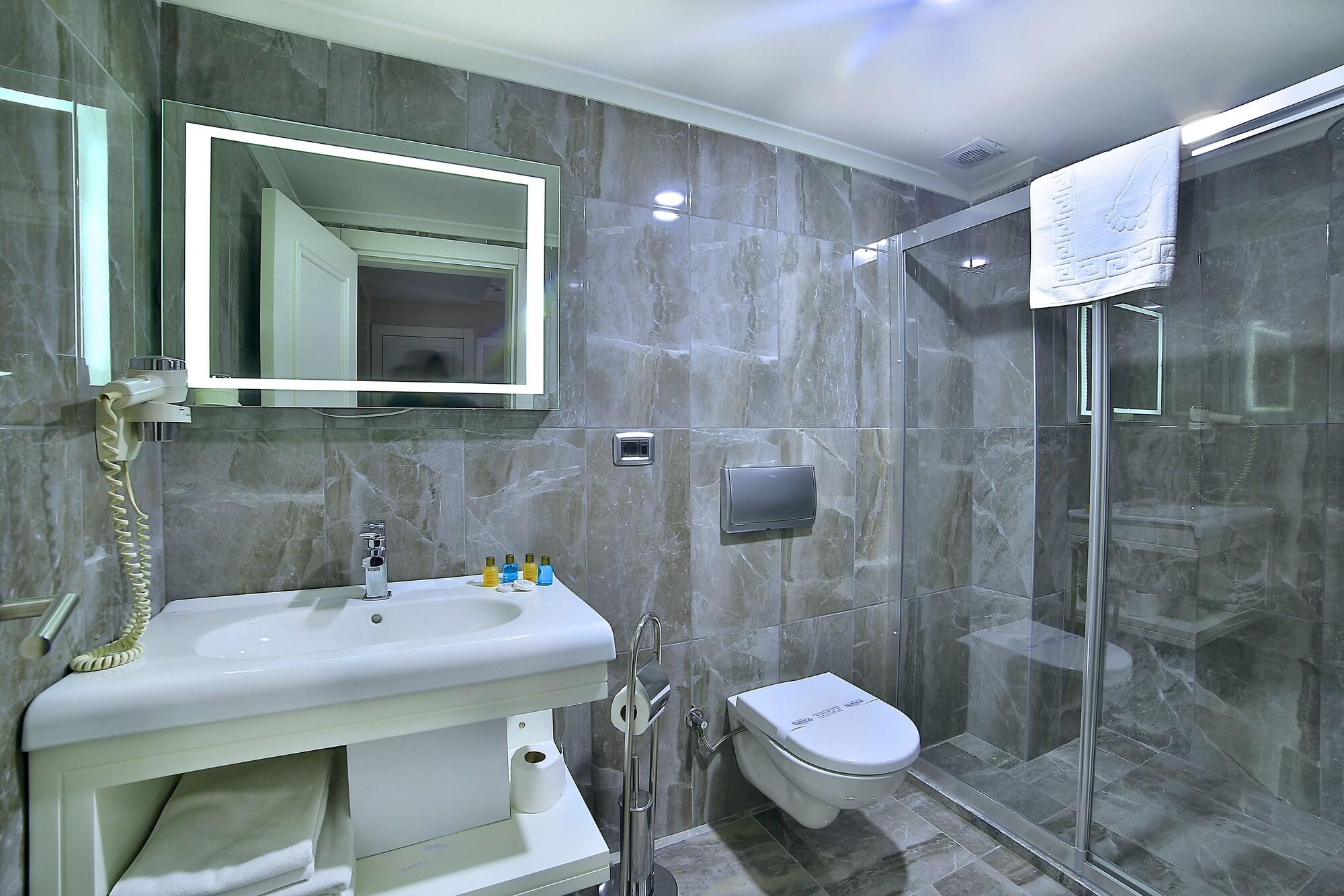Monaco Hotel Istanbul Bagian luar foto