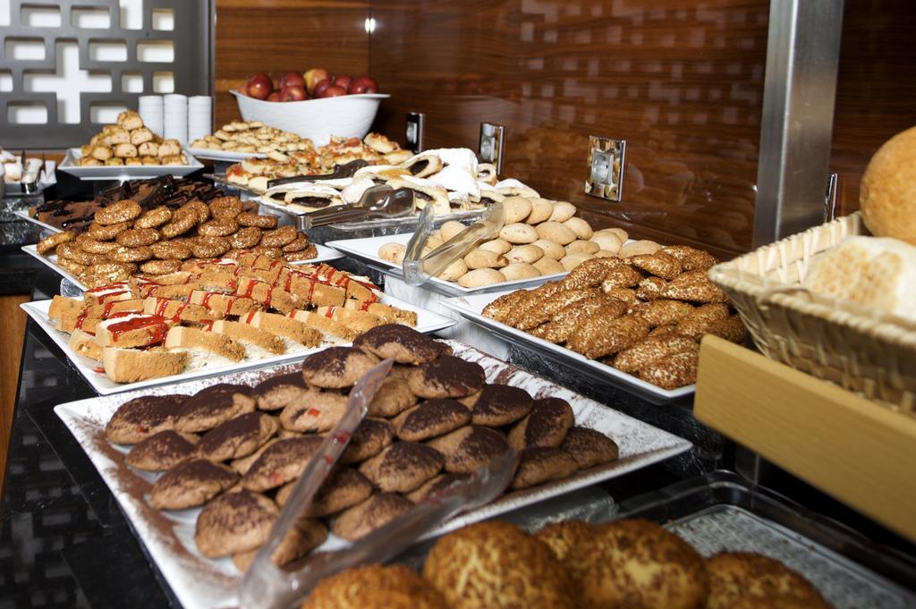 Monaco Hotel Istanbul Bagian luar foto