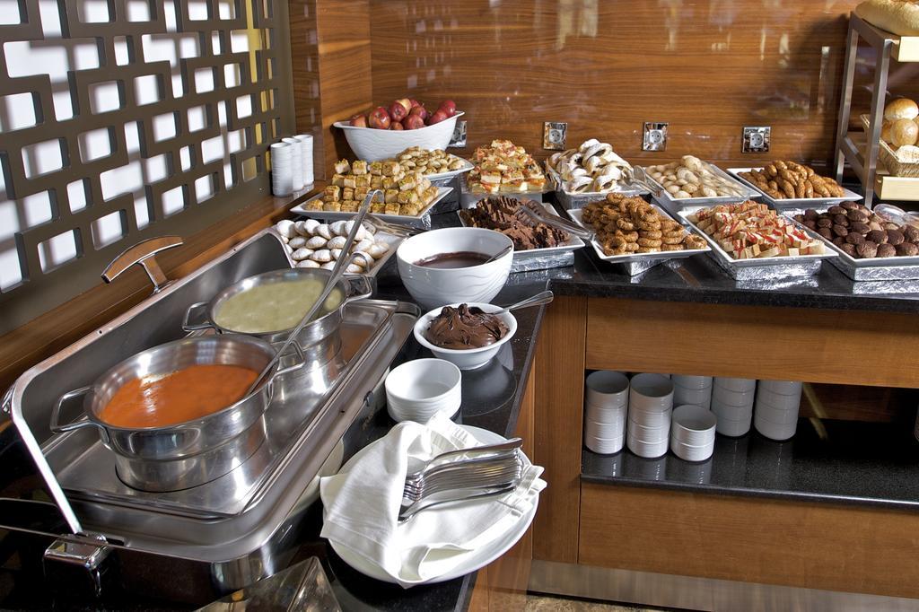 Monaco Hotel Istanbul Bagian luar foto