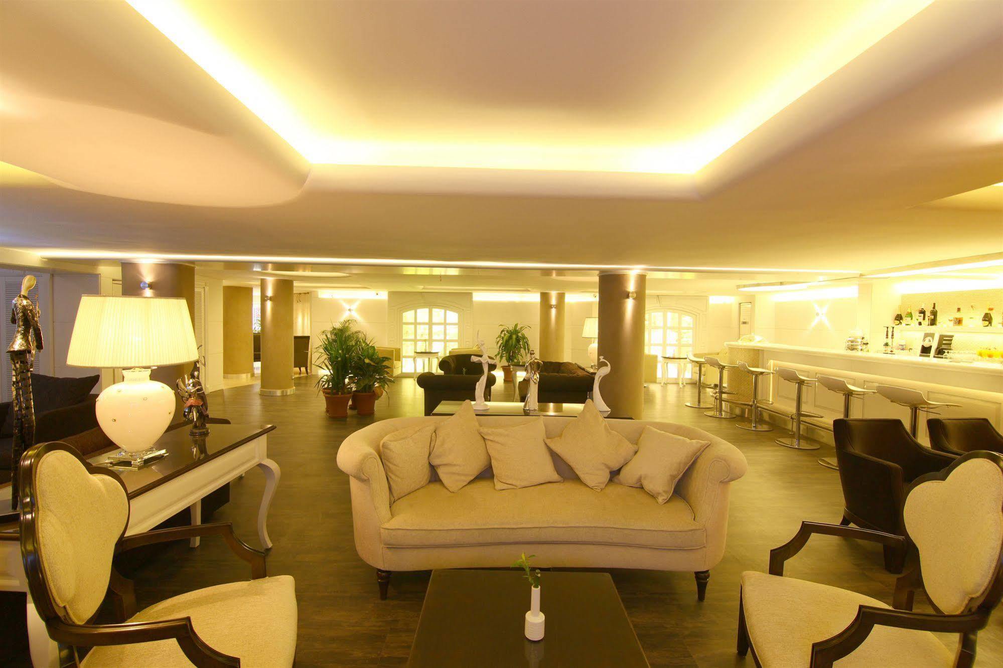 Monaco Hotel Istanbul Bagian luar foto
