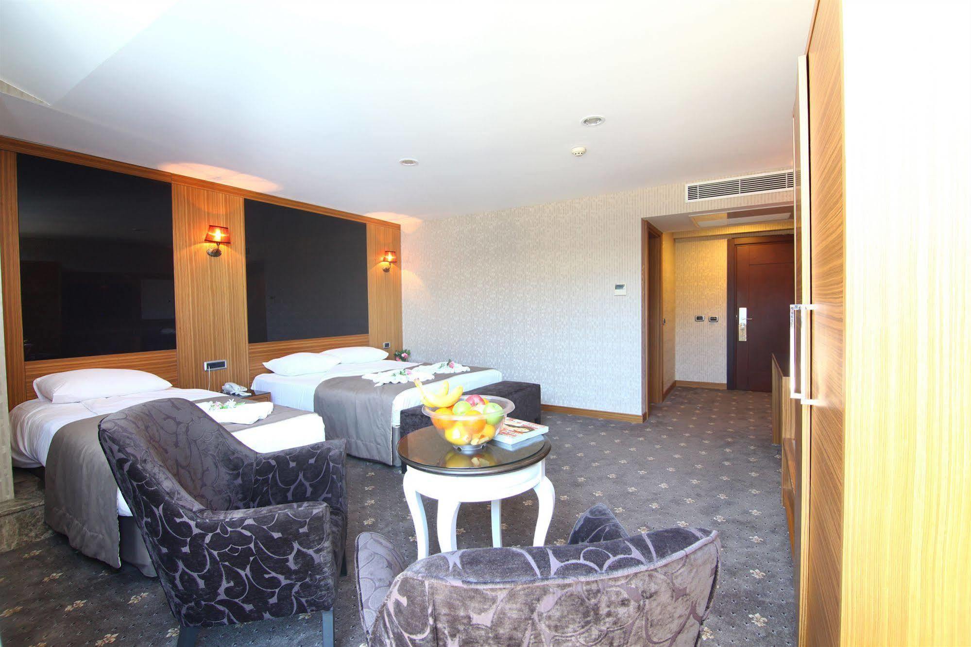 Monaco Hotel Istanbul Bagian luar foto